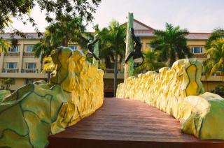 Tanza Oasis Hotel And Resort - 1