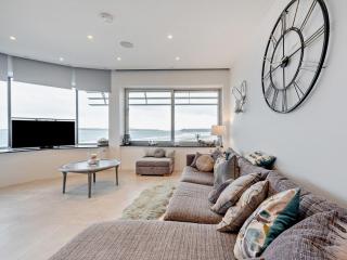 2 Bed in Tenby 96239 - 5