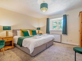 4 Bed in Dorchester 92413 - 4