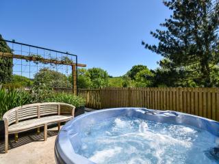 4 Bed in Newtown 48641 - 8