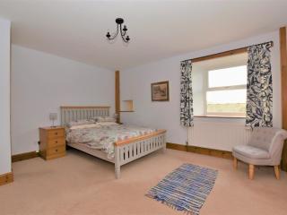 4 Bed in Whaley Bridge PK535 - 1