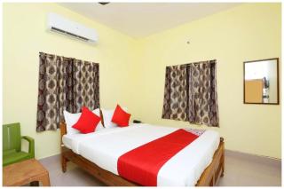 Hotel Nandan- Residency Near Bus Stand-Nandankanan Zoo- Fully Air Conditioning Hotel - Luxury & Spacious Room -A Premium Hotel - 5