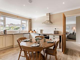 3 Bed in Weybourne 78104 - 5
