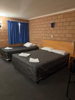 The Lodge Village & Motel, Moranbah - 5