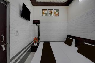 Super Hotel O Krishna Janam Bhoomi Formerly Ashirwad Palace - 8