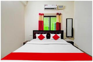 Hotel S-R Palace Near City Bus Stand - Fully Air Conditioning Hotel - Luxury & Spacious Room -Best Hotel In Bhubneshwar - 5