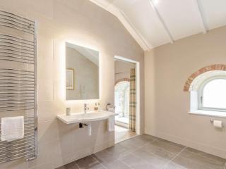 4 Bed in Scarborough 79522 - 7