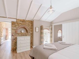 4 Bed in Scarborough 79522 - 4