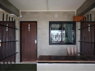 B2 Lanna Boutique & Budget Hotel - 2