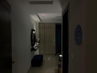 Elegant Emerald Retreat - 5