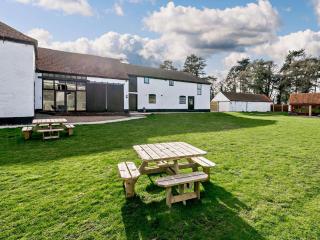 3 Bed in Mattersey 91307 - 2