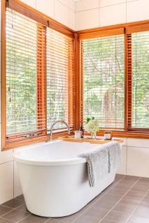 Beautiful 2BR Rainforest Retreat Free Wifi - 9