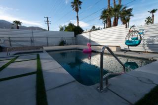 Saltwater Pool and Mountain Views - 7