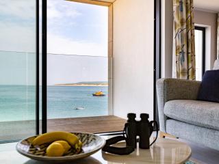 4 Bed in Appledore 56012 - 1