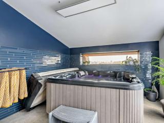 3 Bed in Holmfirth 94342 - 7