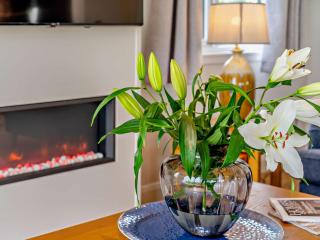 2 Bed in St Andrews 94606 - 3