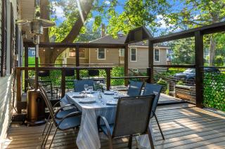 Historic Lake Geneva Outpost Speakeasy House - 2