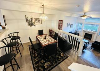 Cozy near airport vacation home Brighton - 3