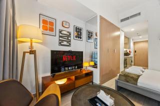 Elite Escape - Stylish Getaway in Azizi Riviera 43 - 0