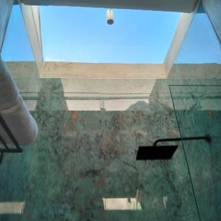 One bed room - 5 minutes to beach and cafe - 1