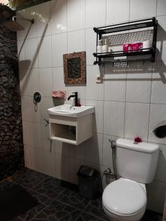 Khrisna Hs and Cottages - 1