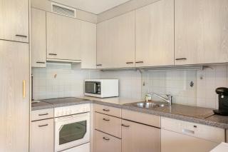 Panoramic View with Balcony, Fireplace and Parking - 3