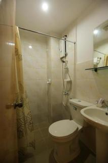 AEROSTOP HOTEL & RESTAURANT - 9