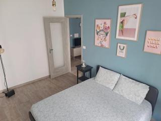 Jaky Maison Torino, Cozy & Modern Stay with Wi-Fi, Kitchen & Balcony - 9