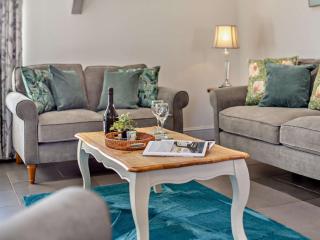 2 Bed in Hartland FIREB - 9