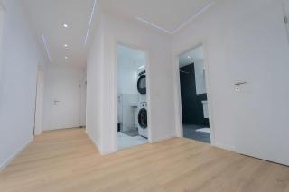 Sky Lux Apartments - 5