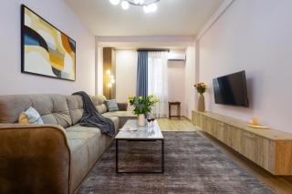 hotelise I Blaze Apartment - 0