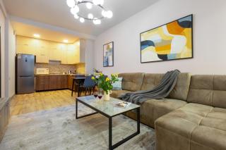hotelise I Blaze Apartment - 1