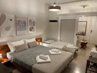 City Breeze Loutraki - 1