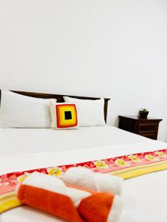 Gloriya Mathews family villa - 7