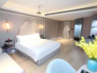 Mercure Wuhan Yangluo - 2