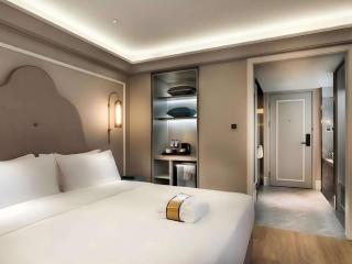 Mercure Wuhan Yangluo - 1