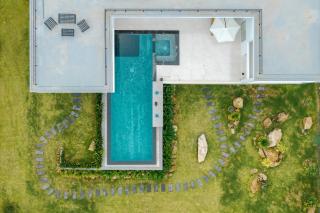 V255 Huge Brand-New 7BR Pool Villa Rooftop View - 5