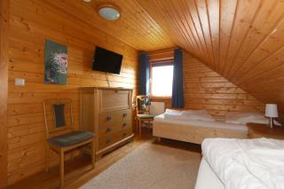 Holzferienhäuser im Naturerlebnisdorf Blauvogel - 3