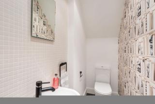 Prime Knightsbridge Mews-4 bed House - 3