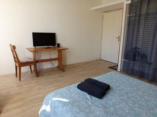 Studio cosy en pierre au cœur du vieux Langon - 2