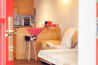 Macrillo Guest House - 6