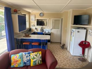 Get off the grid in Waimarama - 6