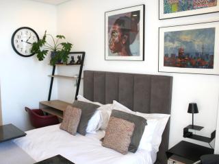 Exquisite view of Africa's tallest building - 4