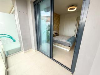 Torremar Luxe- upscale 2bed apartment by the beach - 3