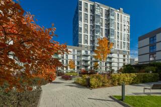 Rondo Wiatraczna Skyview Apartment with Parking Space & Balcony by Noclegi Renters - 6