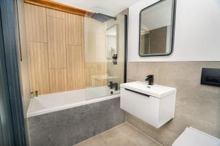 Spacious 2 Bedroom Apartment in Central Newark - 6