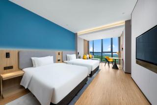 Holiday Inn Express Jiangmen Yinhu Bay by IHG - 2