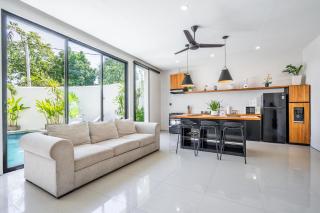 The R Villa Kaba - incl. Motorbikes - 0