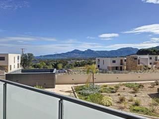 Appartement T3 - Résidence avec piscine - 2