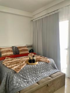 Modern loft with a pool and sauna on the rooftop Wi-Fi - 9